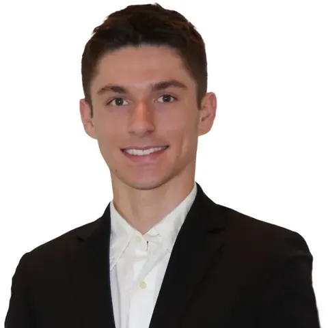 Dylan Jones, real estate agent in Palm Springs