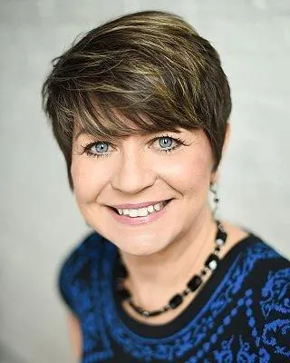 Jackie Lee, real estate agent in Lake Forest