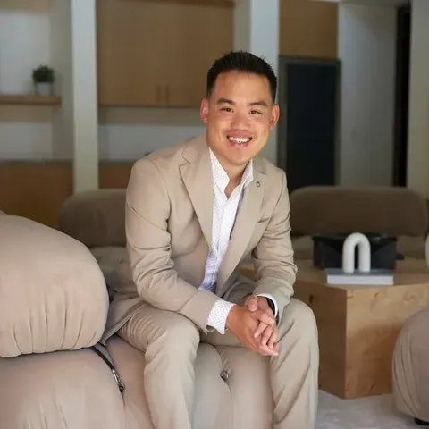 Andrew Lin, real estate agent in Anaheim
