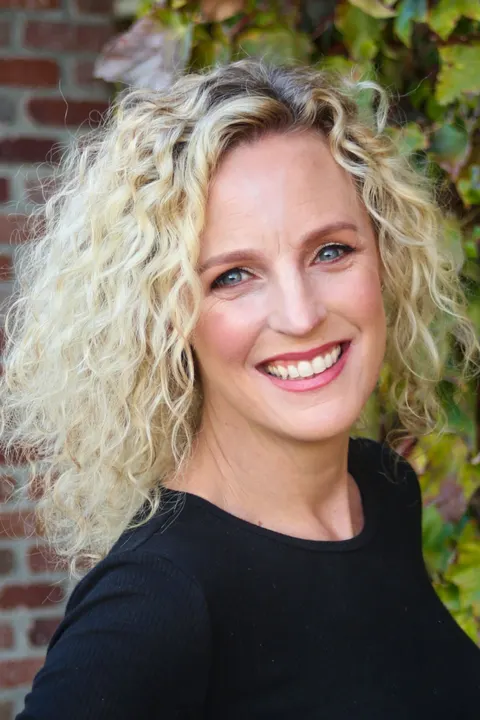 Heather Liwski, real estate agent in San Clemente