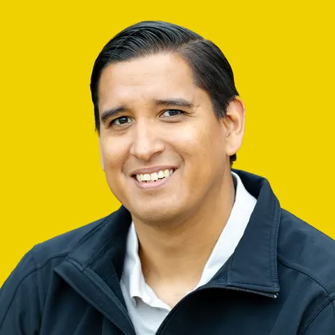 Leo Luna, real estate agent in Anaheim