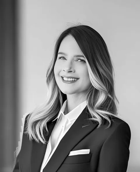 Julie Mansfield, real estate agent in Orange