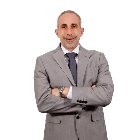 Ziad Moustafa, real estate agent in Orange