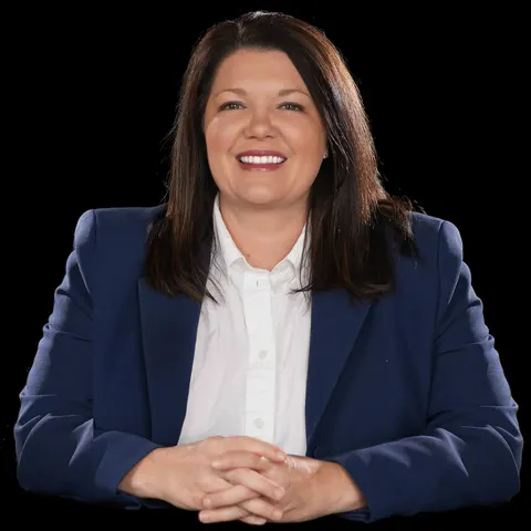 Jessica Nieto, real estate agent in Los Angeles