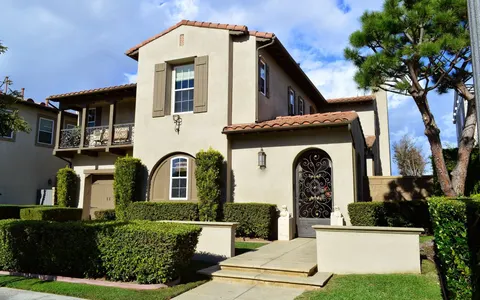 Krissia Pena, real estate agent in Moreno Valley