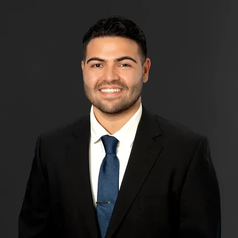 Leo Quinones, real estate agent in Los Angeles