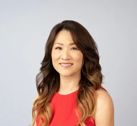 Kelly Rhee, real estate agent in Costa Mesa