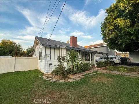Daniel Robles, real estate agent in Riverside