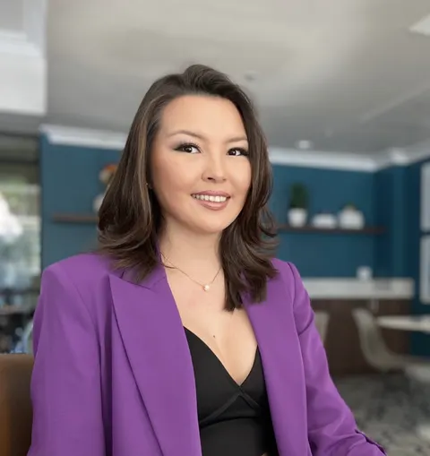 Okolo Shandrow, real estate agent in Anaheim