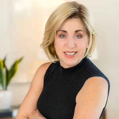 Gizelle Sieber, real estate agent in Laguna Beach