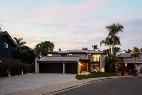 Kirsten Cerda, real estate agent in Orange