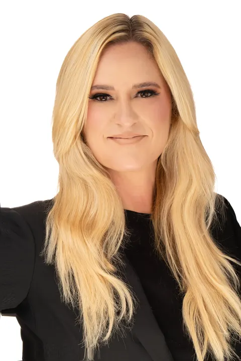 Breanne Taylor, real estate agent in Hemet