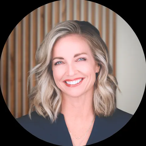 Sabrina Ulicny, real estate agent in Costa Mesa