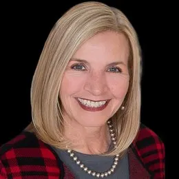 Maggie Ureno, real estate agent in Long Beach