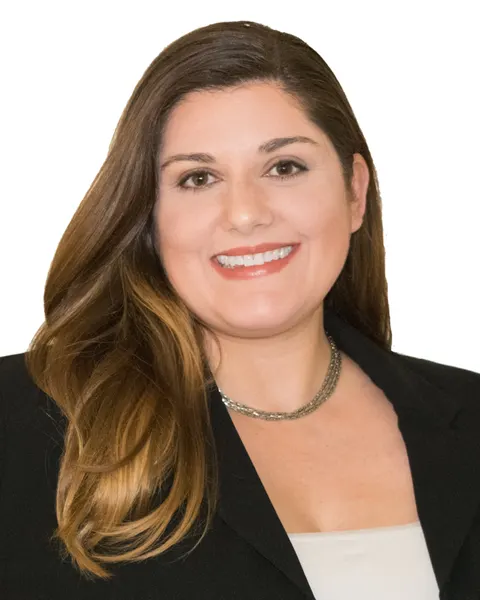 Lindsay Varela, real estate agent in Costa Mesa