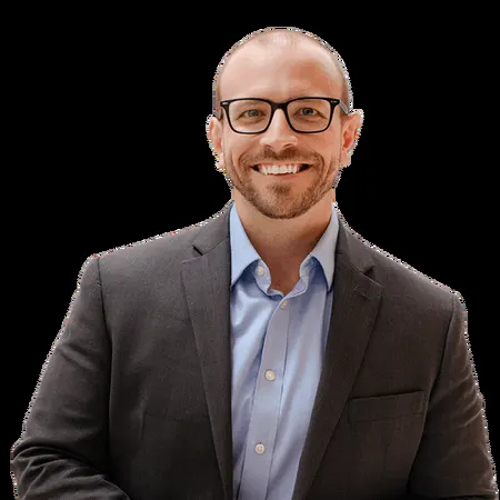 Alex Vargas, real estate agent in San Diego