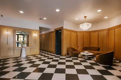 Silva Hameline, real estate agent in Glendale