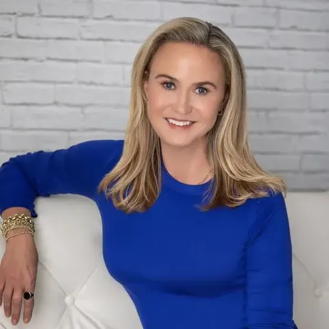 Dhari Thein, real estate agent in Altadena