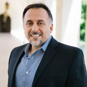 Sarkis Aleksanian, real estate agent in Pasadena