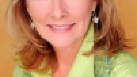 Linda Hall, real estate agent in Glendale