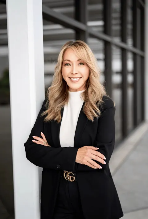Josette Wolf, real estate agent in Pasadena