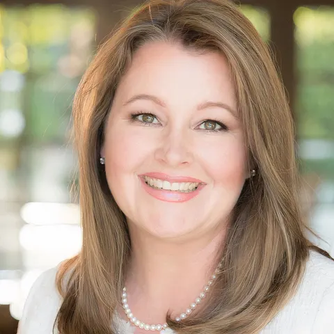Natalie Wycoff, real estate agent in Pasadena