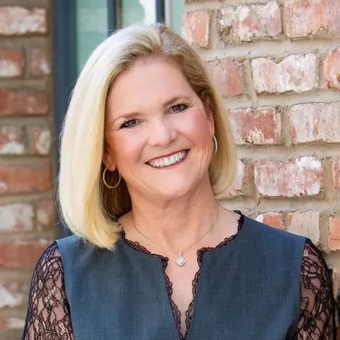Vicky Botsford, real estate agent in Pasadena