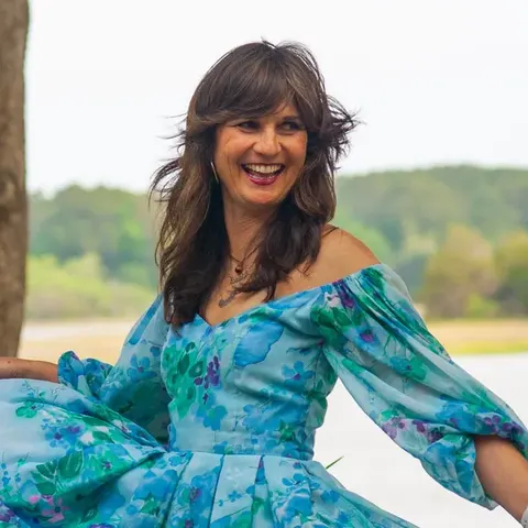 Carin Hoffman, real estate agent in La Crescenta