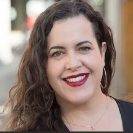 Itza Mari, real estate agent in Los Angeles