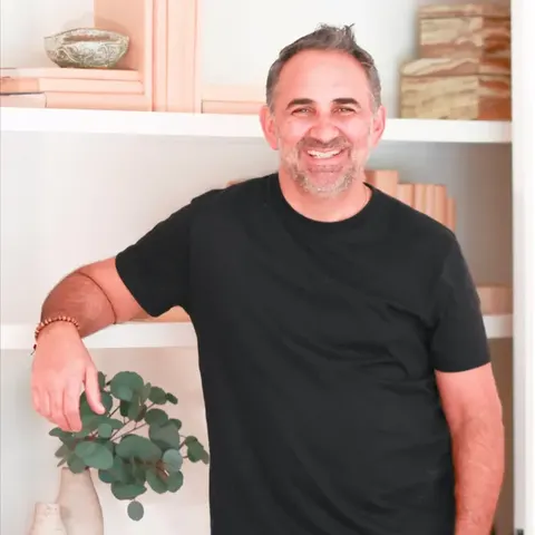 Jason Winicki, real estate agent in Los Angeles