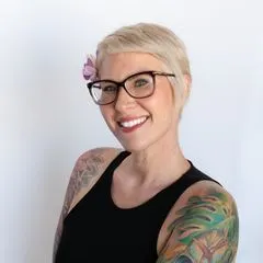 April Kass, real estate agent in Yucca Valley