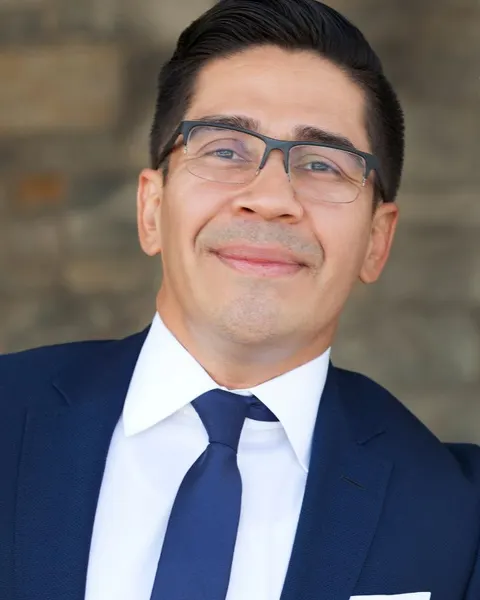 Carlos Castaneda, real estate agent in Los Angeles