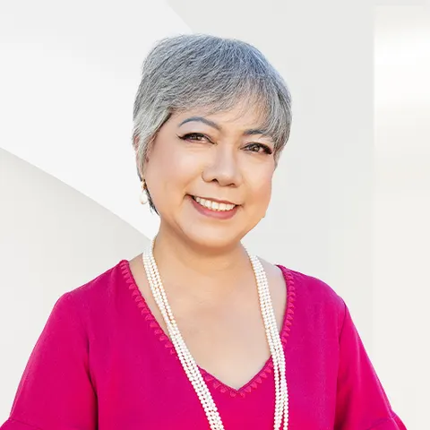 Rose Linda Gonzales, real estate agent in Burbank