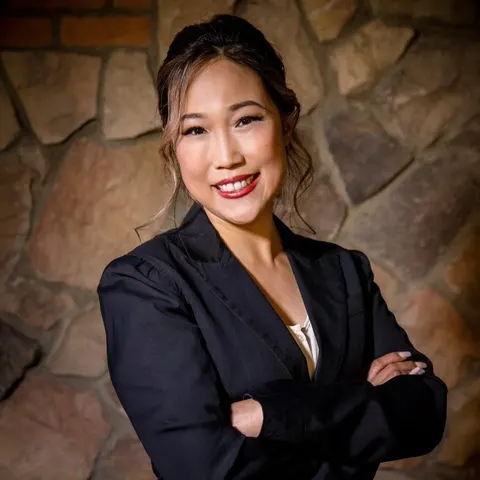 Rainbow Yuen, real estate agent in Pasadena