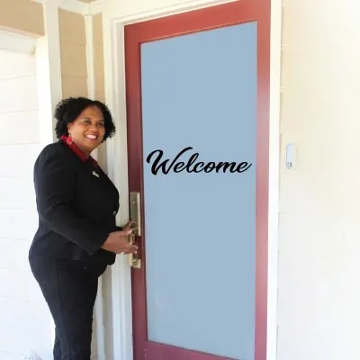 Lynda Session, real estate agent in Altadena