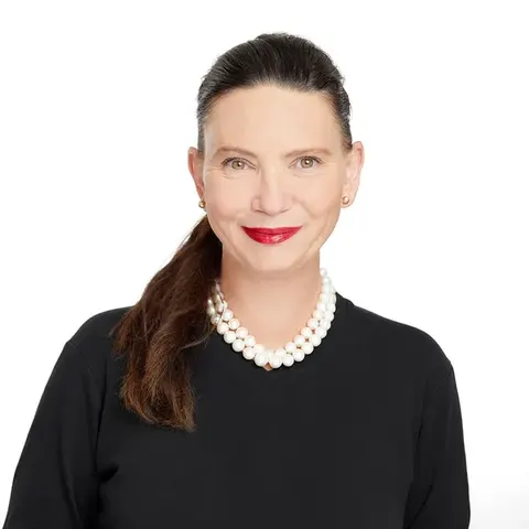 Lori Schlachter, real estate agent in Altadena