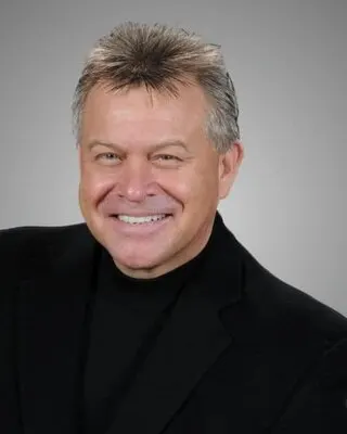 Thomas Bowers, real estate agent in Altadena