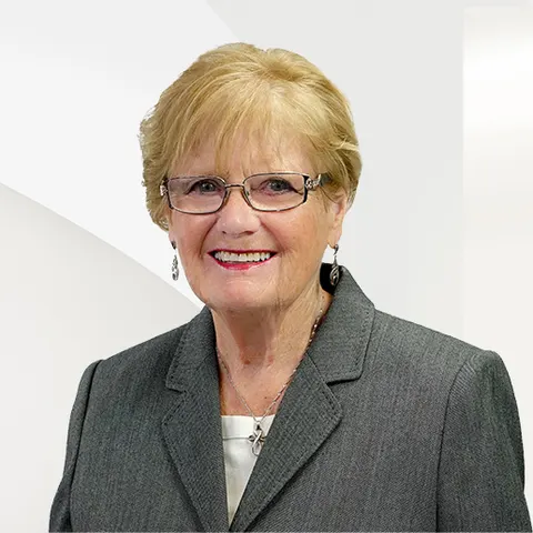 Karen Roberson, real estate agent in Sunland