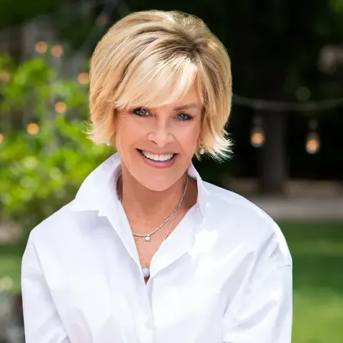 Carey Haynes, real estate agent in La Canada Flintridge