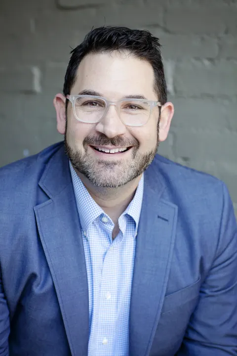 Armen Sarkissian, real estate agent in Pasadena