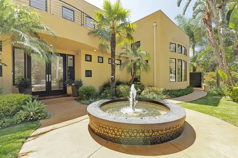 Giusy Mele-Brown, real estate agent in Pasadena