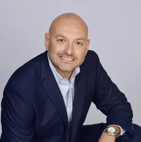 Anthony Arana, real estate agent in Los Angeles