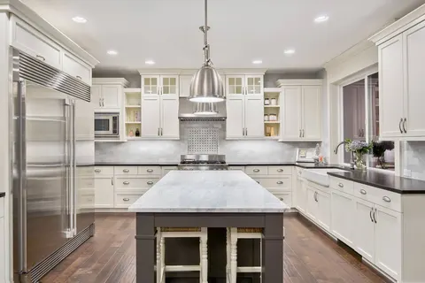 Tracy Bennett, real estate agent in Long Beach
