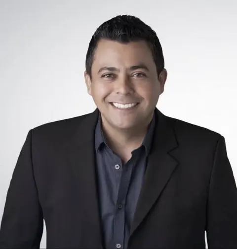 Carlos Ascencio, real estate agent in Ontario