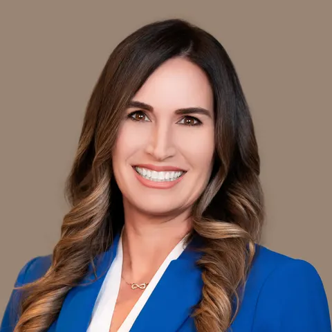 Rebecca Carmona, real estate agent in Cerritos