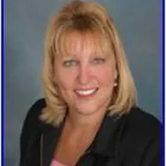 Caryn Kay, real estate agent in Seal Beach