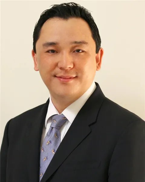 Suk Joon Chang, real estate agent in Irvine