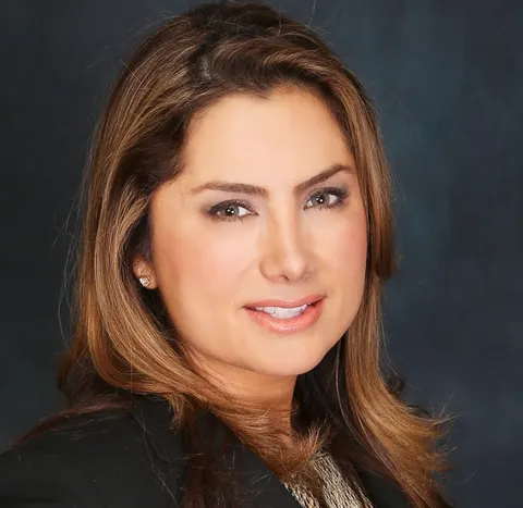 Evelyn Cruz, real estate agent in Rancho Cucamonga