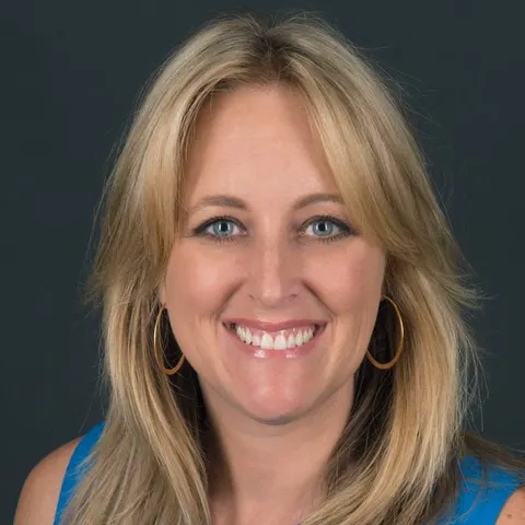 Cristal Drake, real estate agent in Fullerton
