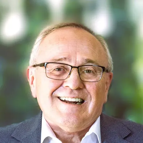 Enrique Lizarazu, real estate agent in Pasadena
